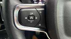 Volvo Xc40 1.5 T3 [163] R DESIGN 5dr Petrol Estate